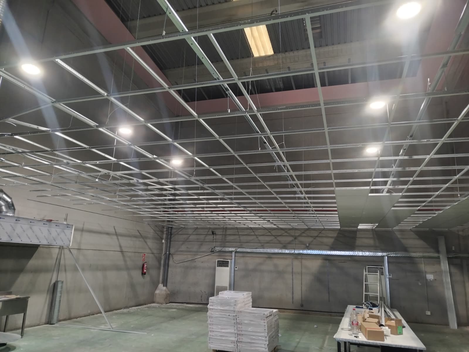 Pladur en local comercial